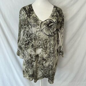 Level 8 Cream/Tan Vneck with Grommet Detail Tunic Sz 2x